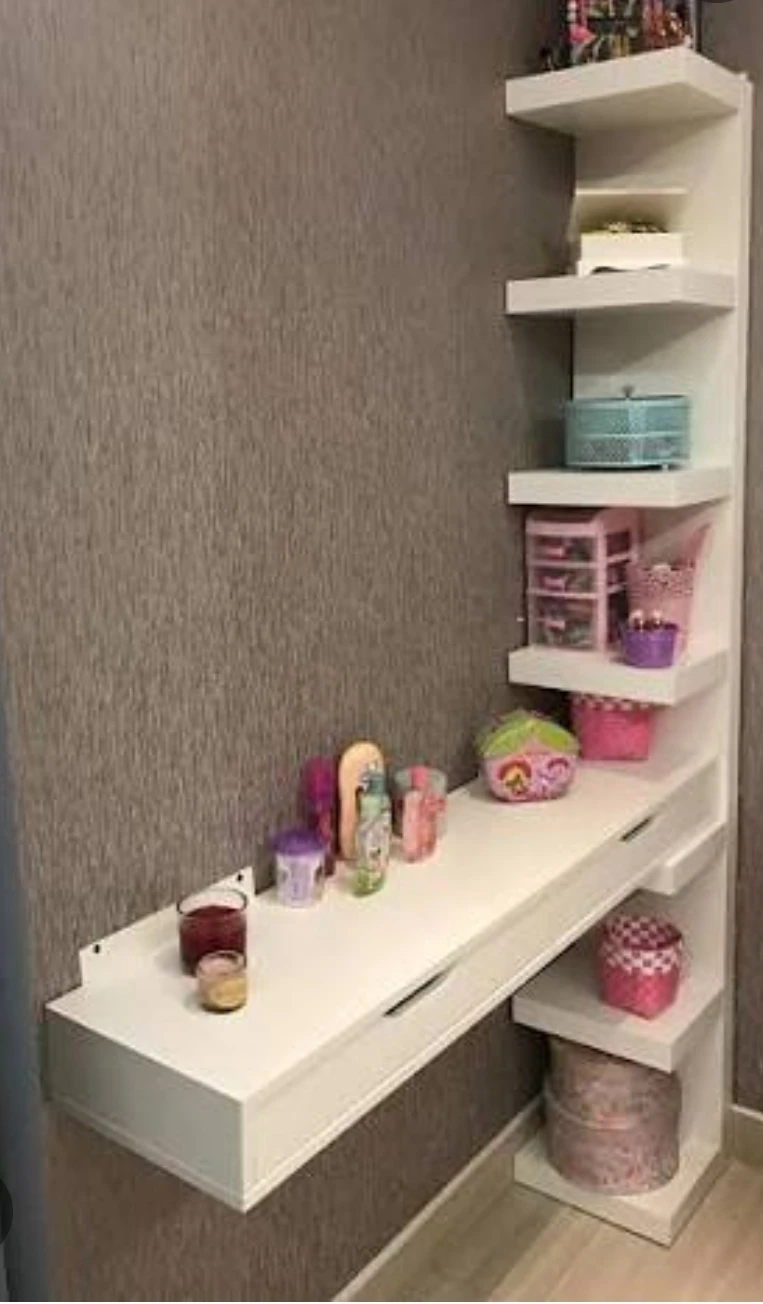 Shelf plus clear chair