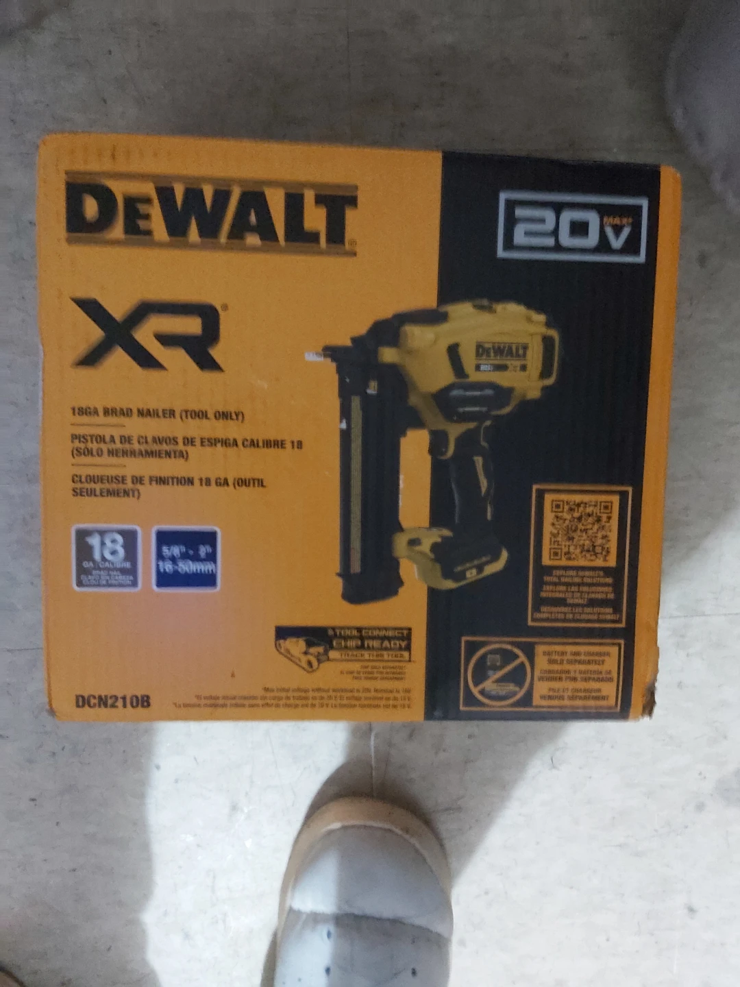 DEWALT XR 18GA Brad Nailer (Tool Only) DCN210B
