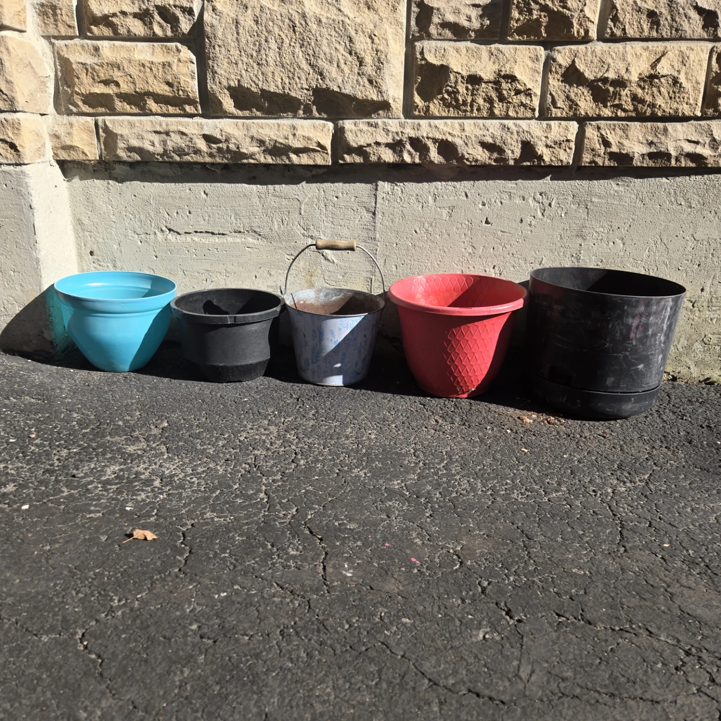 FREE Assorted Plant Pots and Bucket