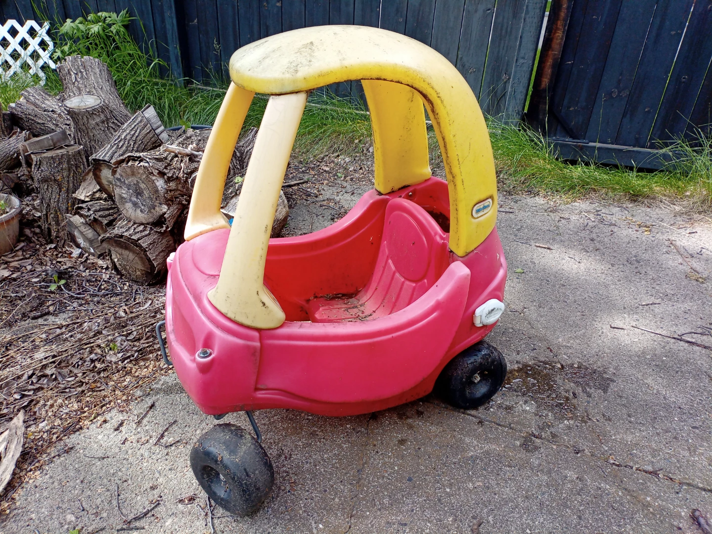 Little Tikes Cozy Coupe Ride-On Toy Car