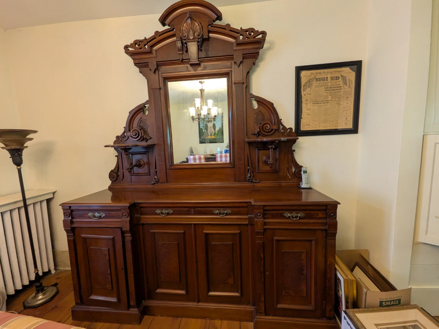 Victorian-Style Solid Wood Hutch & Sideboard