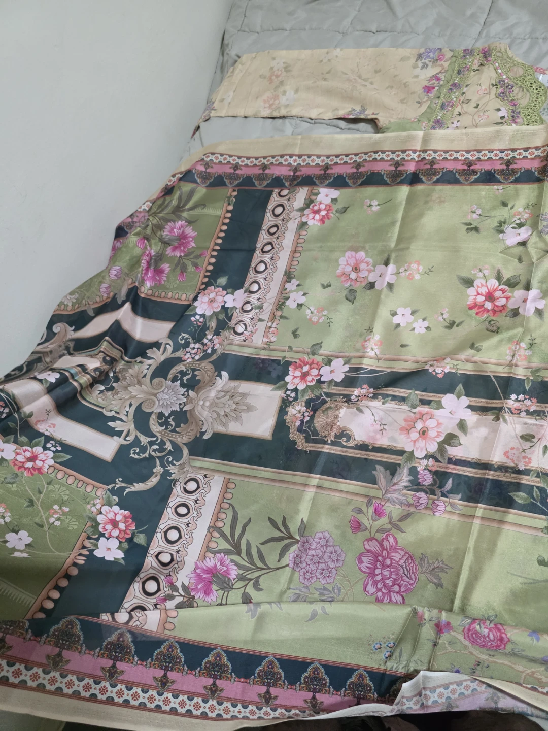 Sara Fajan Kurti and Palazzo Pants Set - photo 5