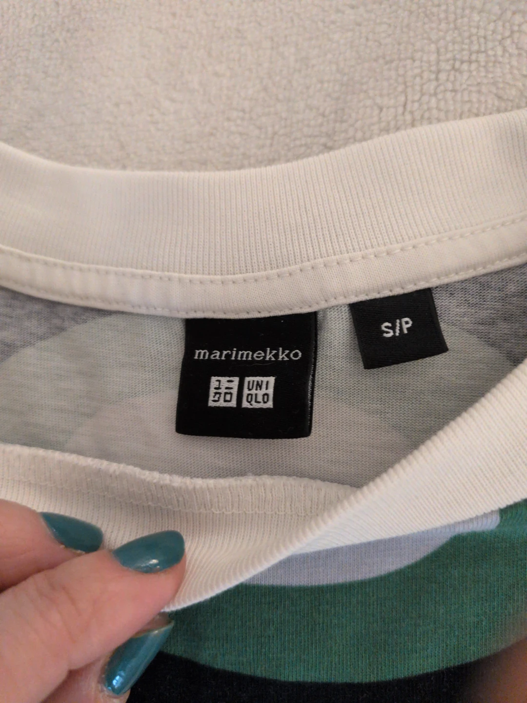 Uniqlo Marimekko graphic t-shirt - photo 2