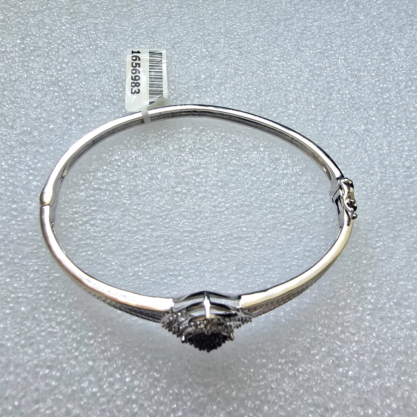 Brand new Silver plated Bracelet with small diamond stones - photo 4