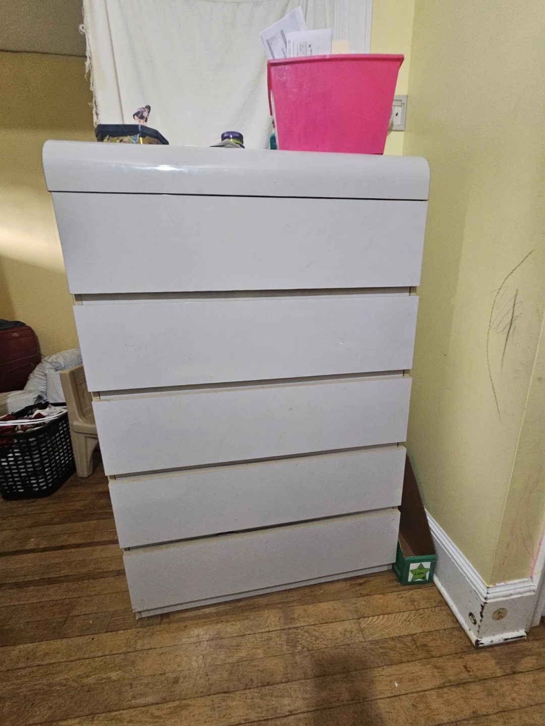 White 5-Drawer Dresser