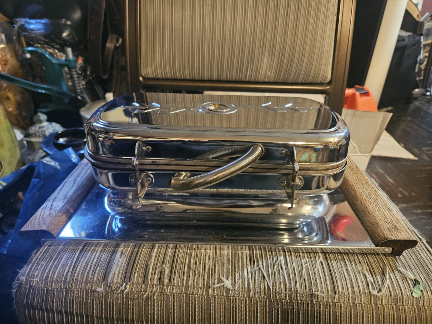 Vintage Chrome Waffle Maker - photo 4