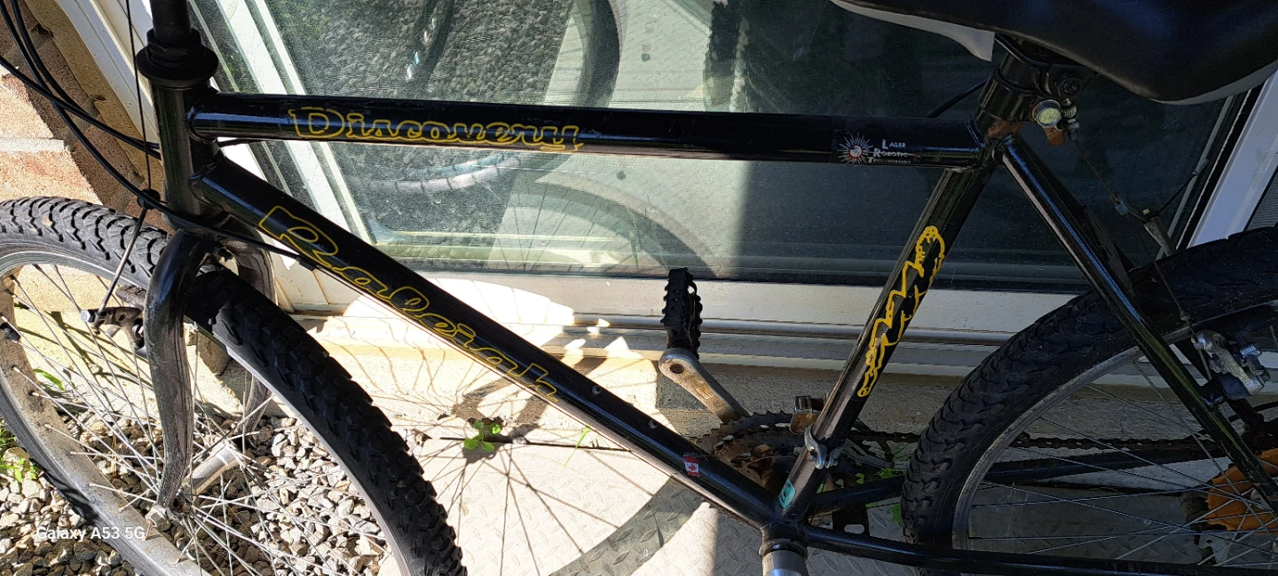 Raleigh Discovery Mountain Bike