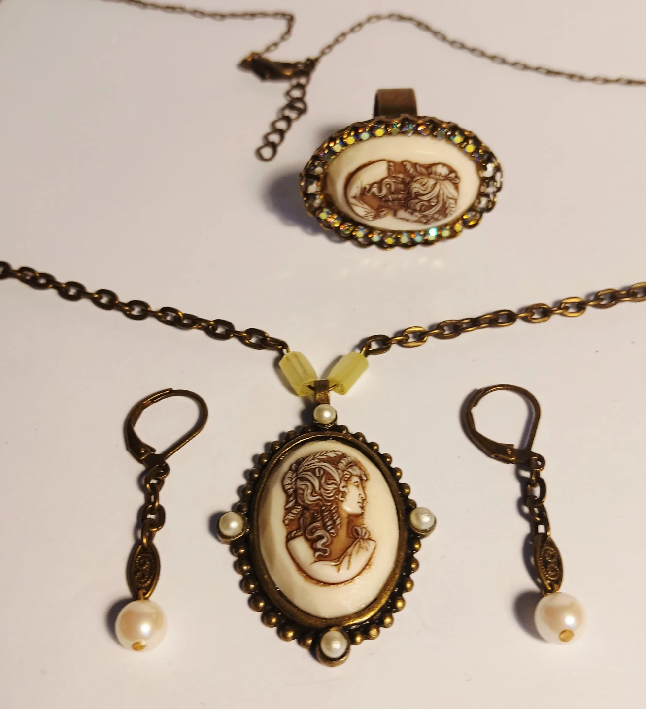 Cameo Pendant Necklace, Earrings & Ring Set
