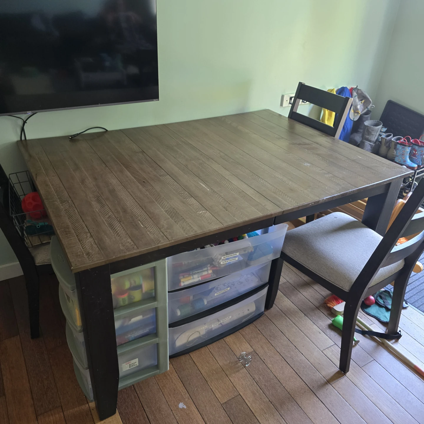 Dining Table with 6 Chairs