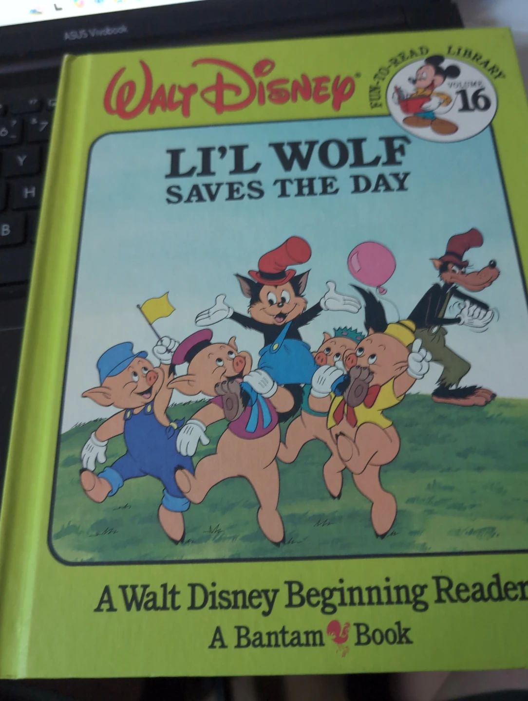 Walt Disney Li'l Wolf Saves the Day Fun-to-Read Library Book
