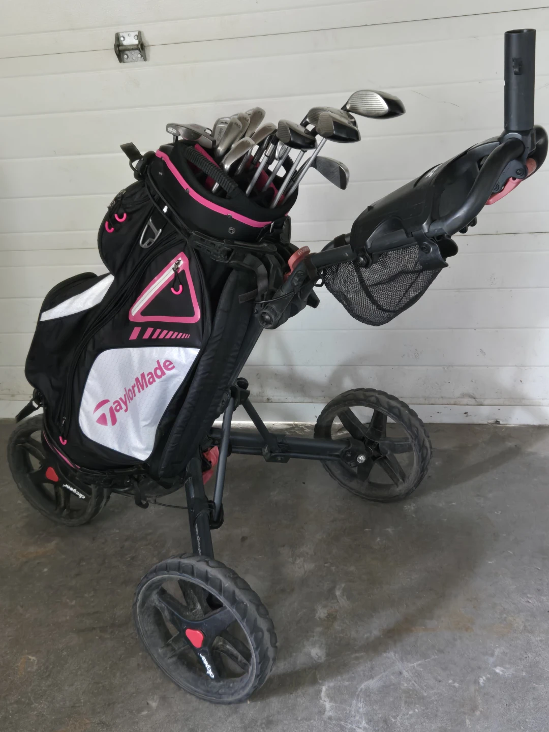 Ashley Golf Club Set/Clicgear Pull Cart/Taylormade Cart Bag