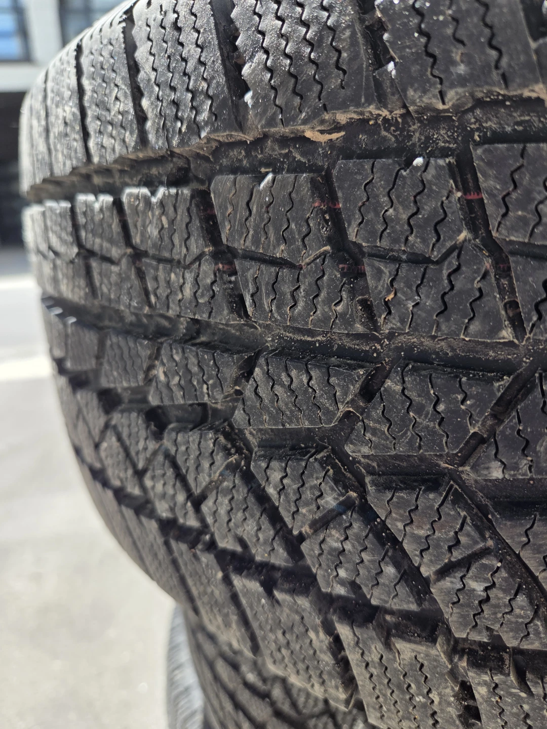 Set of 4 Winter Tires - 235/55R19 - photo 2