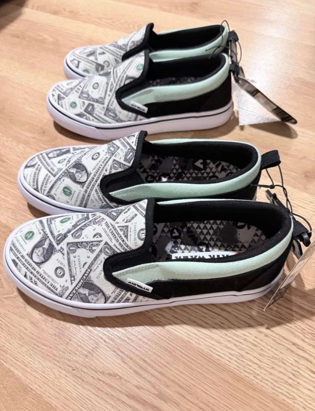 Airwalk Slip-On sneakers- big kids size 5 and 6⚽️ - photo 2