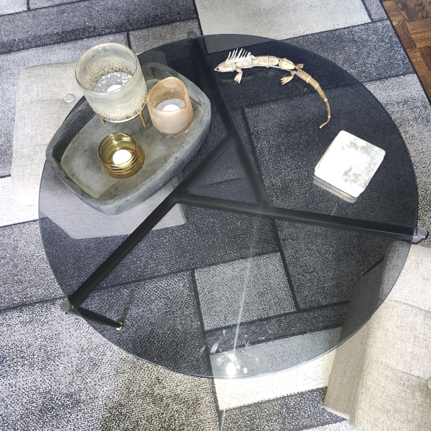 Round Glass Coffee Table - photo 2