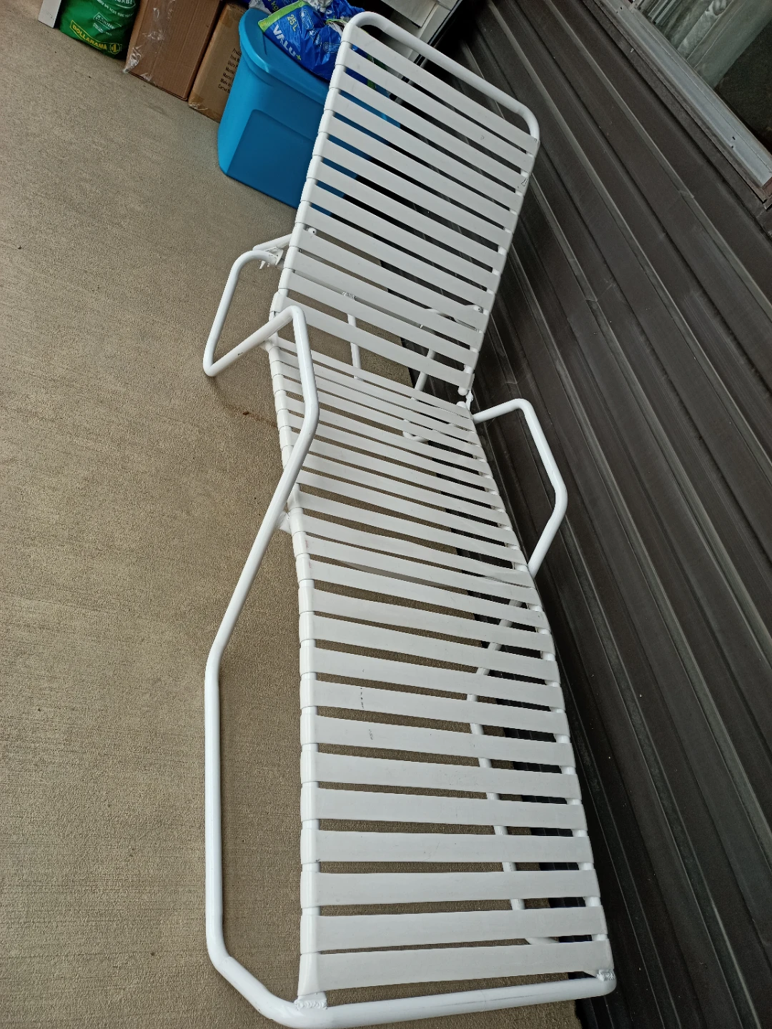 White Chaise Lounge Chair - photo 2