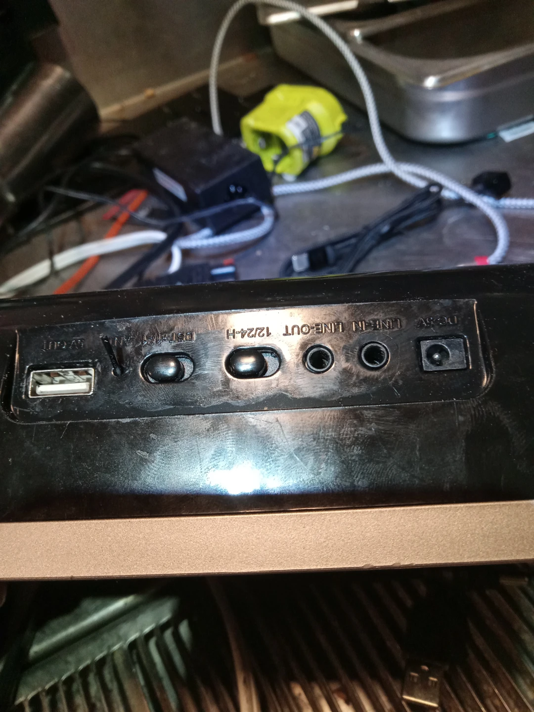 iSound Snooze/Dimmer Bluetooth Speaker