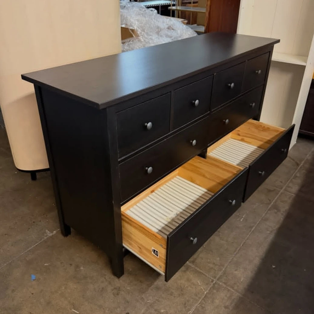 Delivery Available: Large Dresser 8 Drawer - photo 2