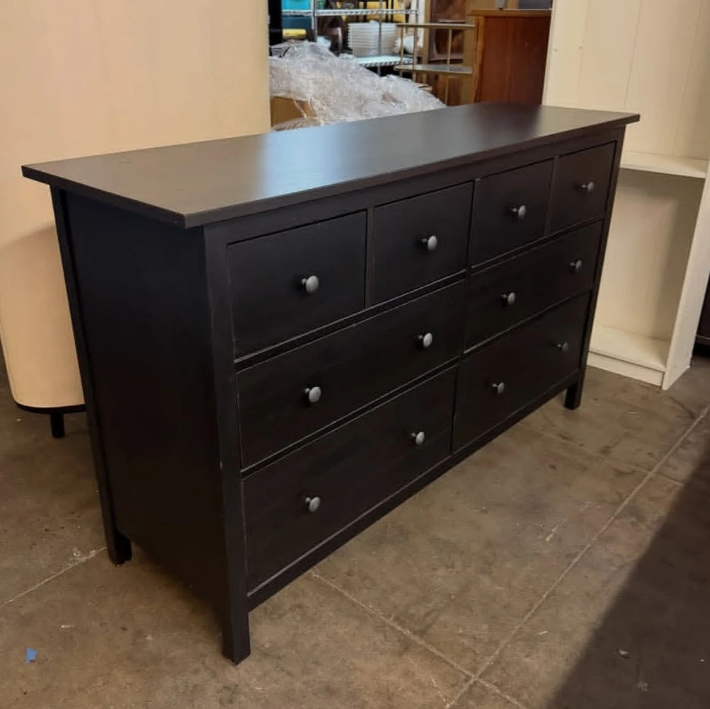 Delivery Available: Large Dresser 8 Drawer - photo 3