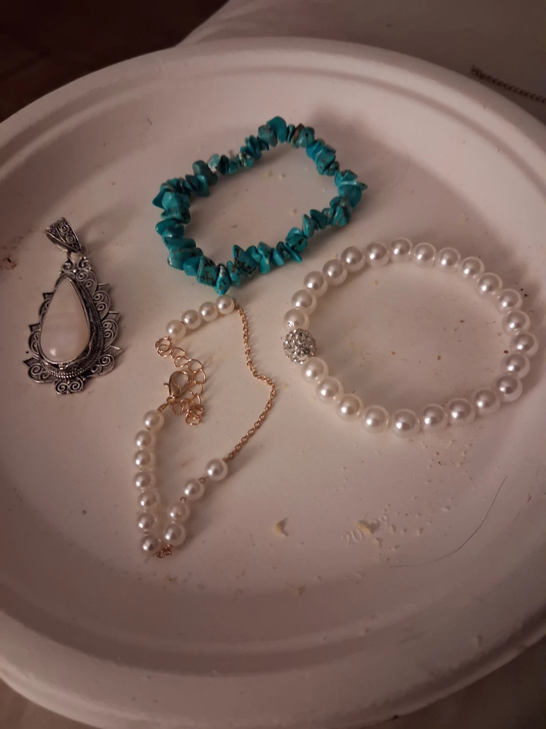 Pearl Bracelet with Rhinestone Accent