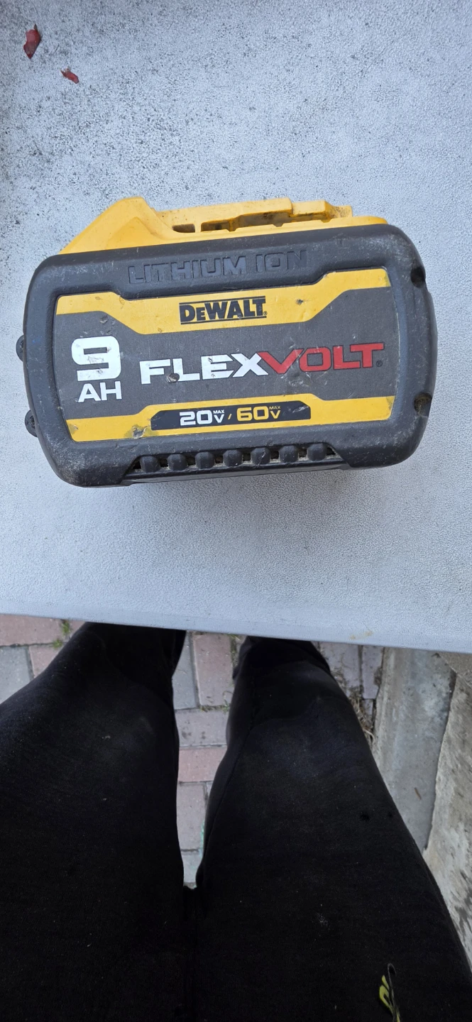 DEWALT Reciprocating Saw with FlexVolt Battery - photo 3