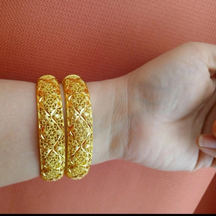 Gold Plated Filigree Bangle Bracelets Set of 2 ⚽