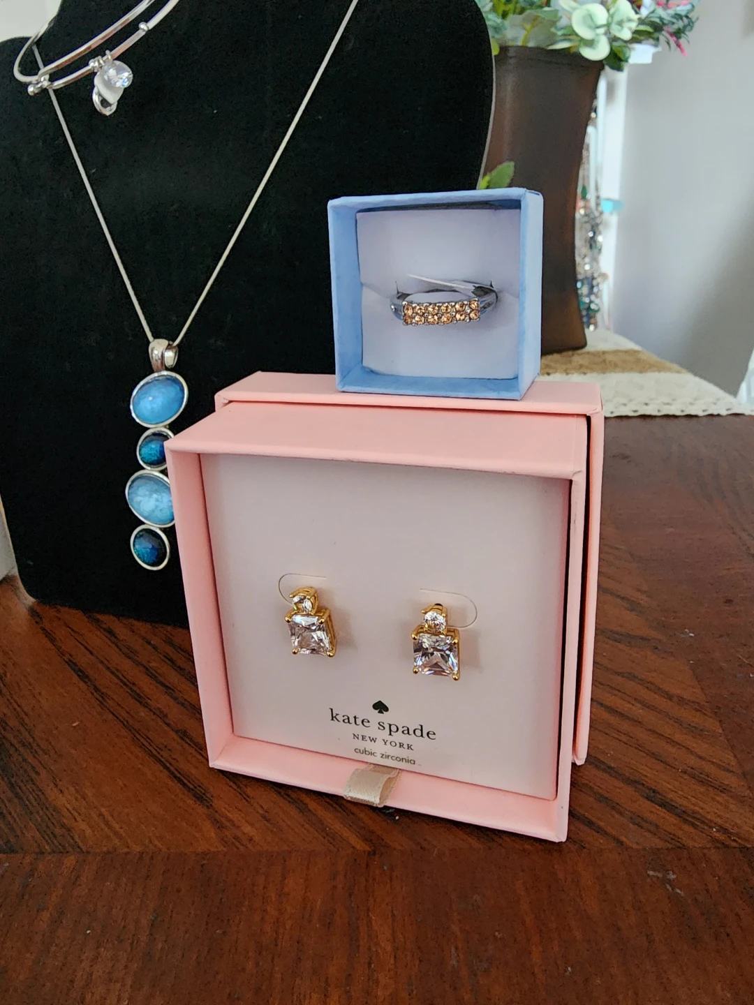 Calvin Klein Ring & Kate Spade Earrings Set - photo 2