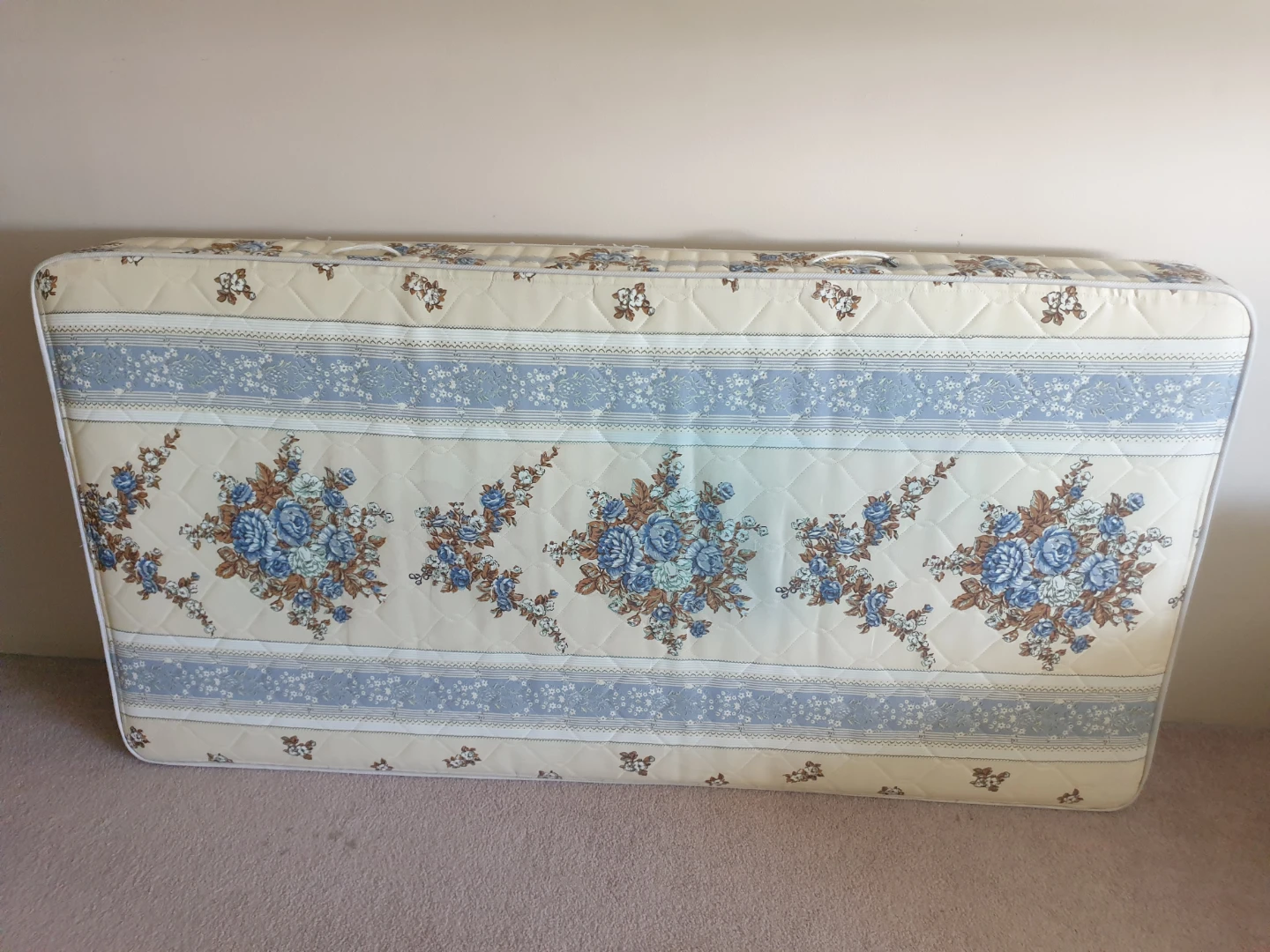 Vintage Floral Mattress - photo 2