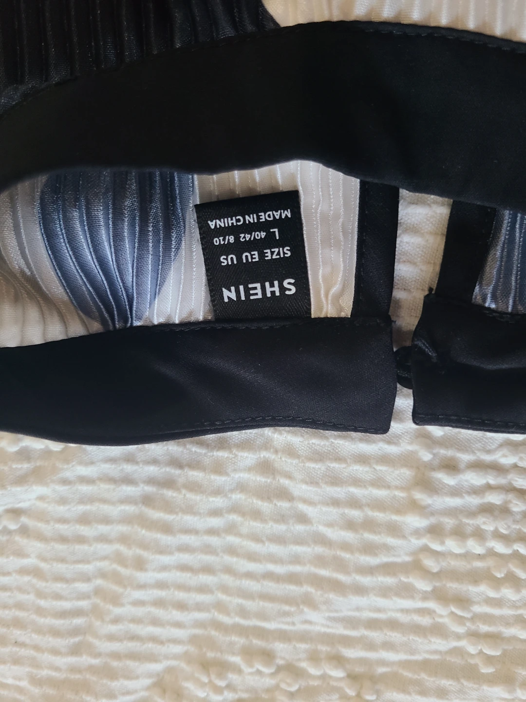 Black & White Pleated Top - Size L - photo 3