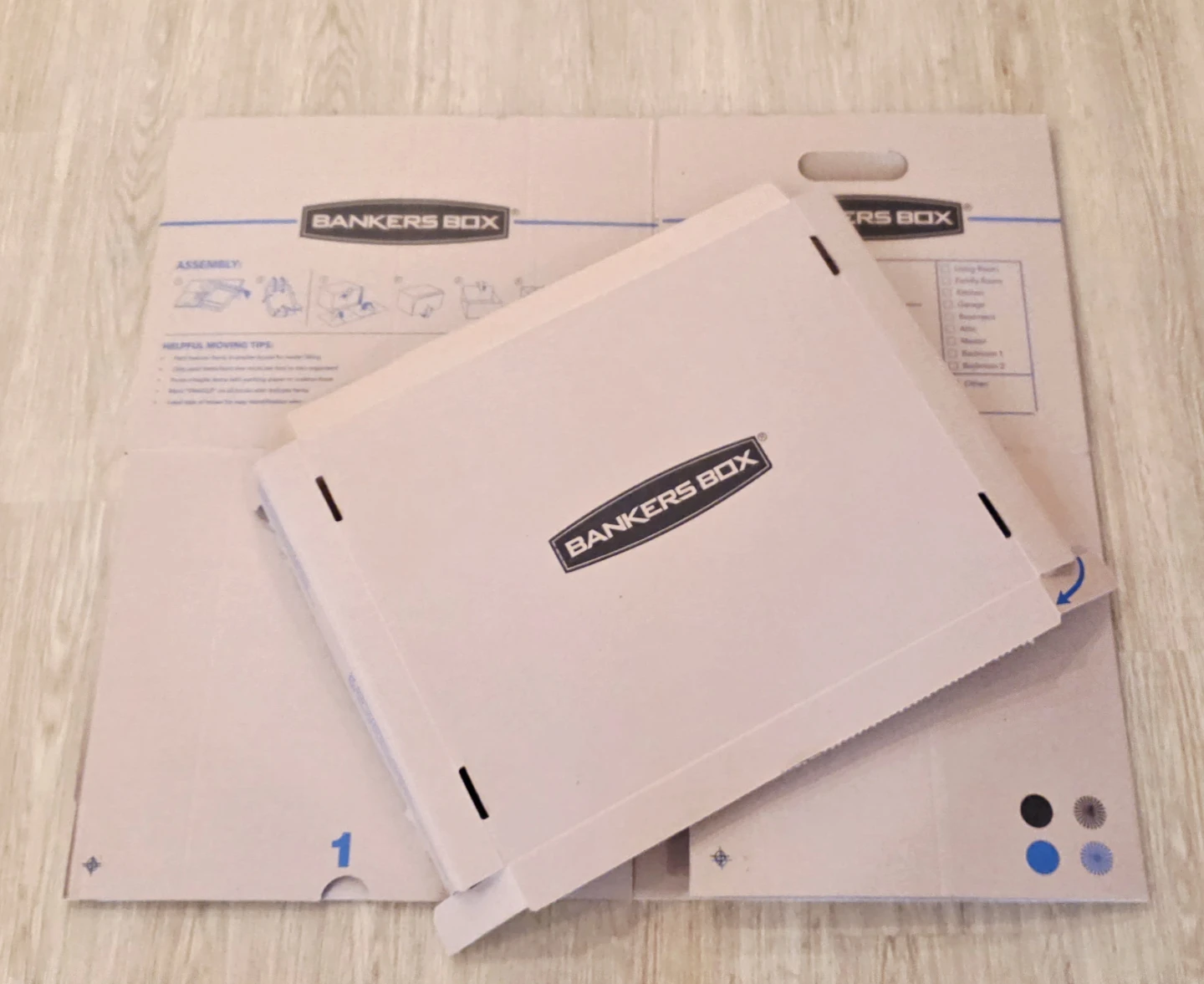 [Moving Sale] 8 Bankers Boxes with Lids in Excellent Condition - photo 2