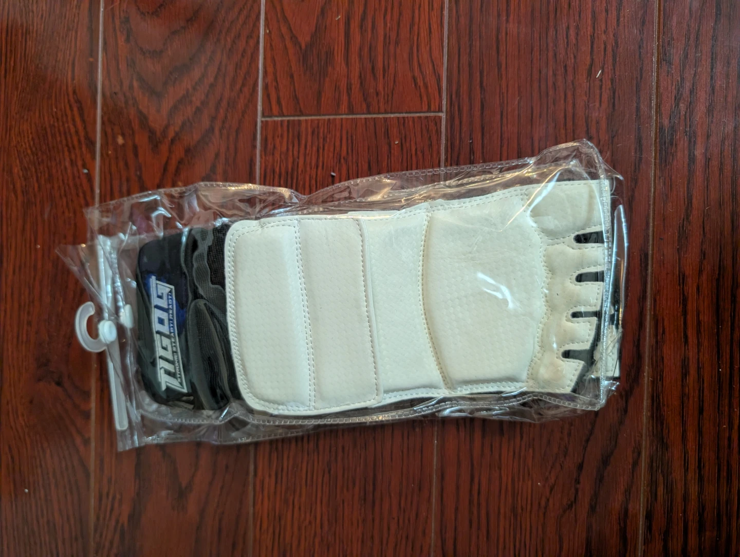 Brand NEW TIGOS Martial Arts Sparring Foot guard