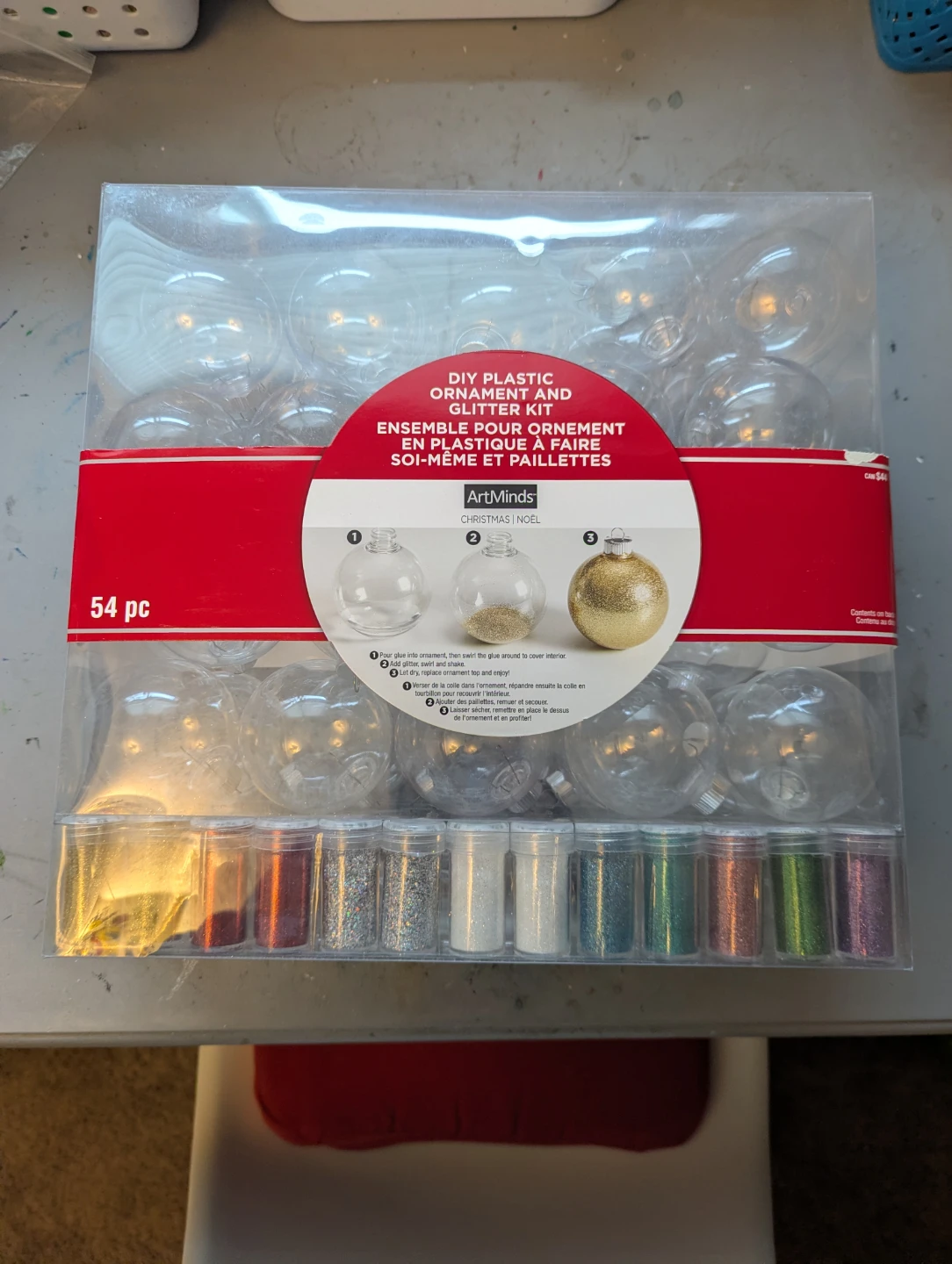 DIY Plastic Ornament and Glitter Kit BNIB