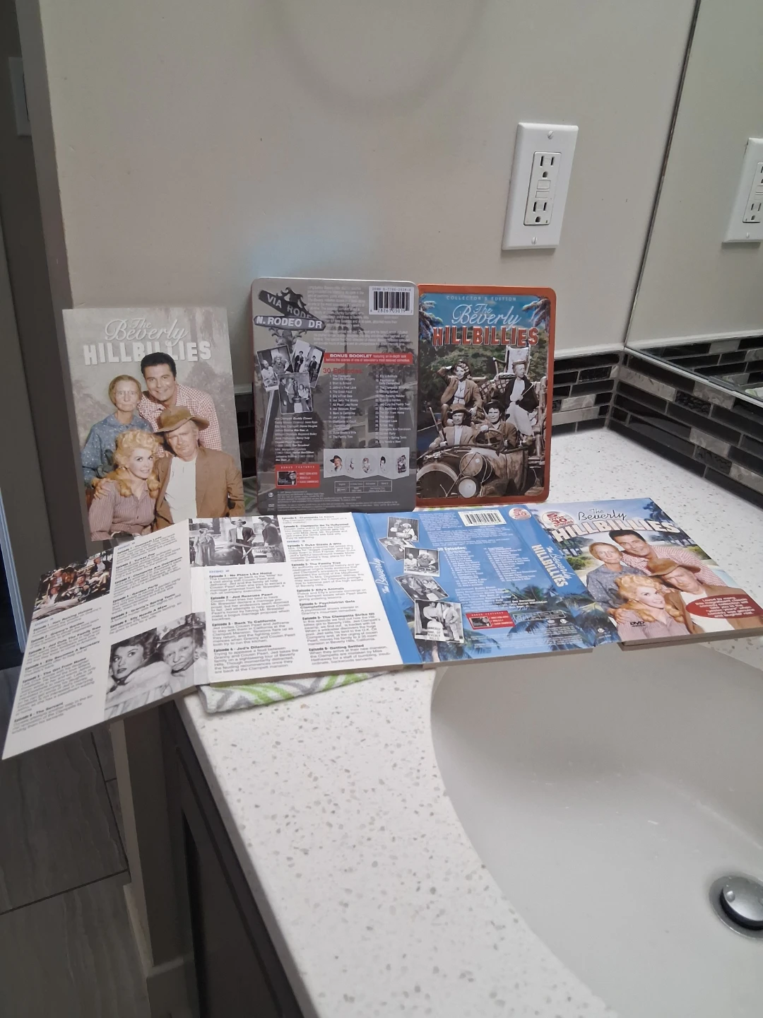 The Beverly Hillbillies Collector's Edition DVD Set - photo 4