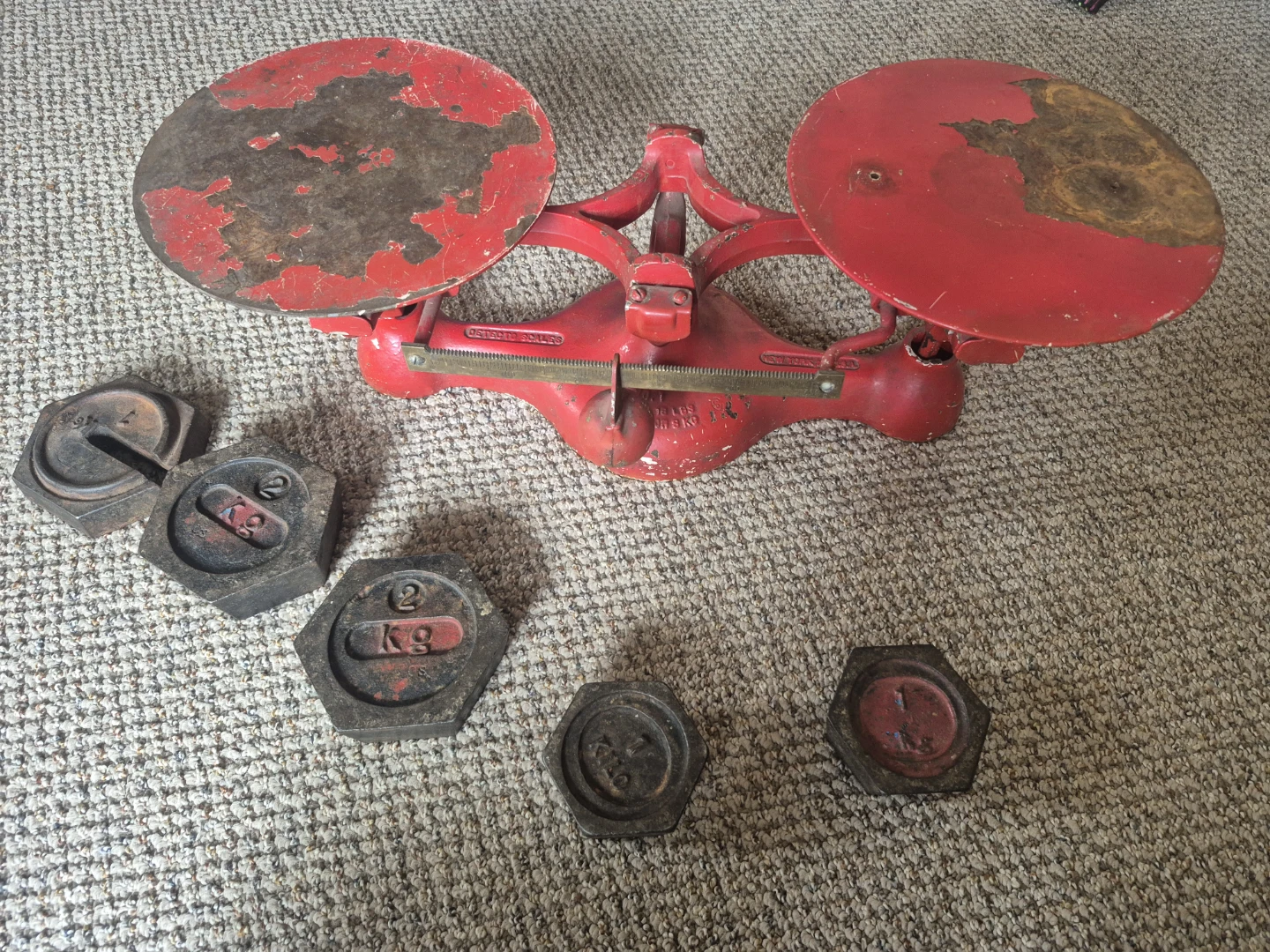 Vintage Red #1 DETECTO  Scale with Weights