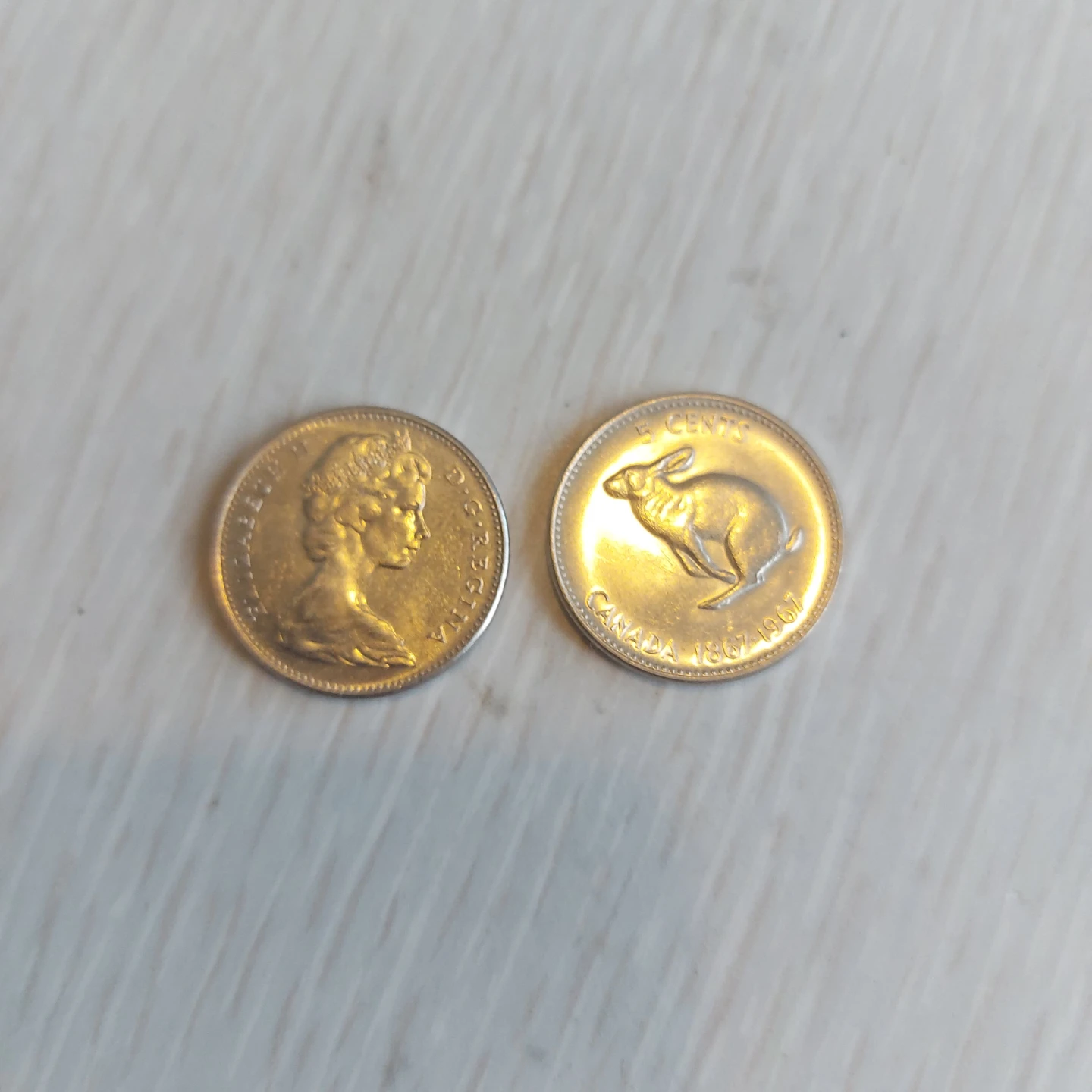 2 x Canada 5 Cents Coins 1967 - photo 2