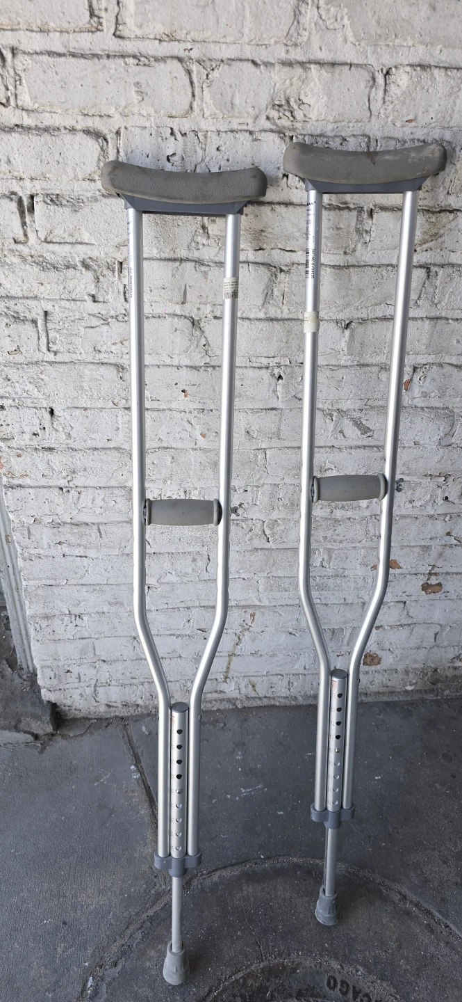 Adjustable Aluminum Crutches Pair