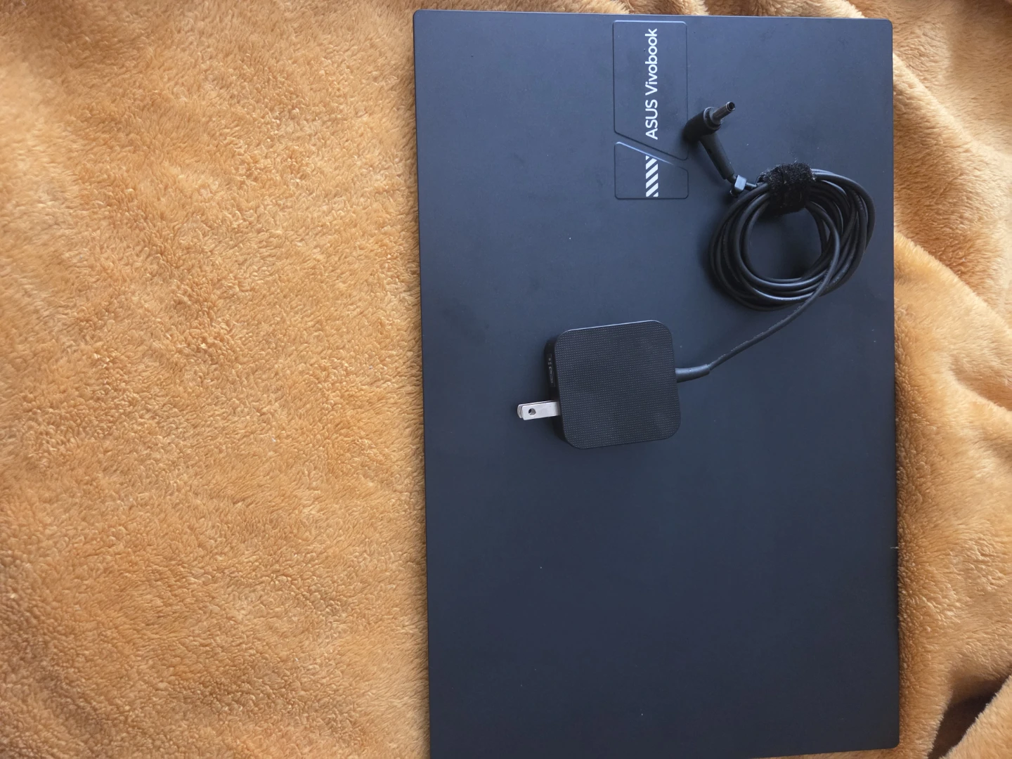 ASUS Vivobook Laptop - photo 2