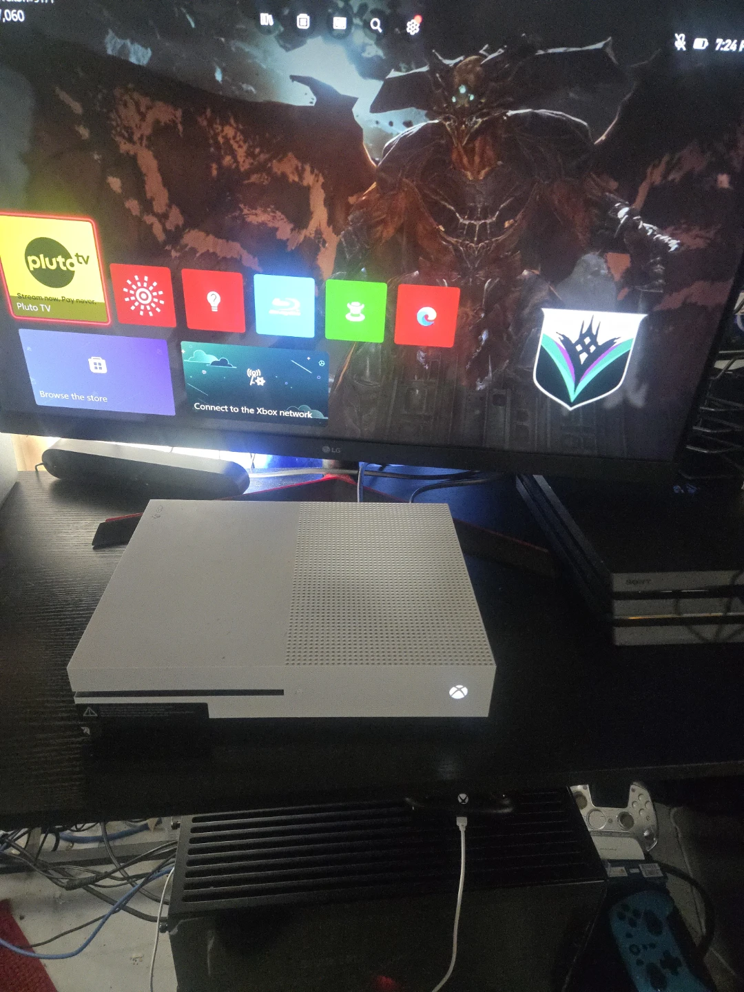Xbox One S Console - photo 2