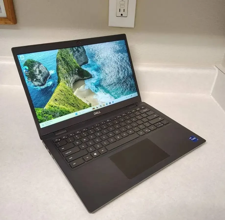 Dell Latitude 3420 laptop - 11th gen i5, 16gb ram, 256gb ssd