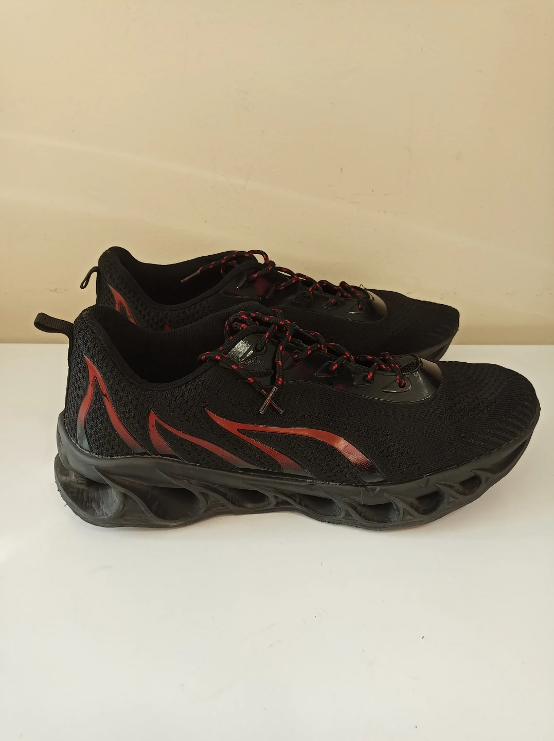 LikeNew~Softfeel Trainers size 13/46 - photo 3
