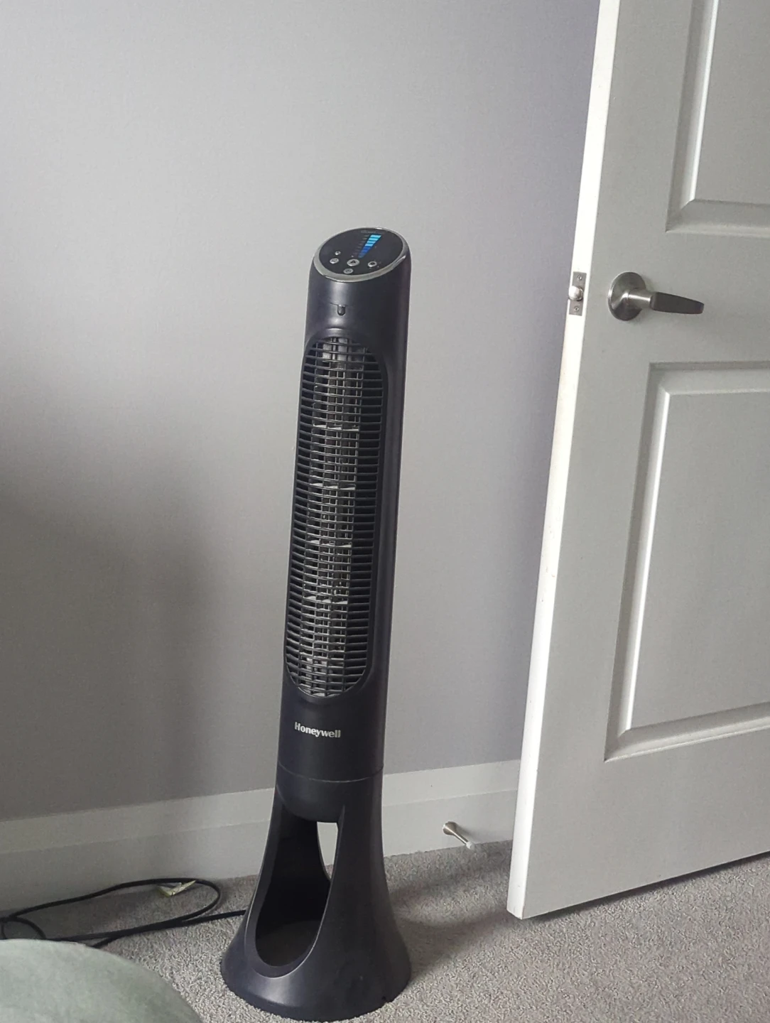 Honeywell Black Tower Fan