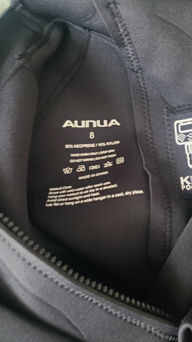 AUNUA Kids Wetsuit Size 8 - photo 3