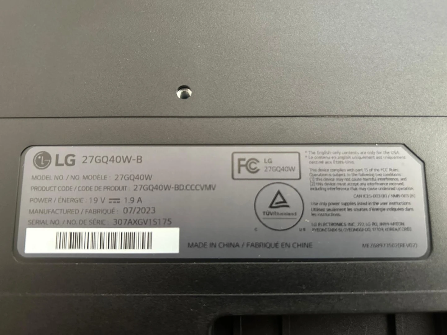 LG UltraGear 27GQ40W-B Gaming Monitor - photo 3