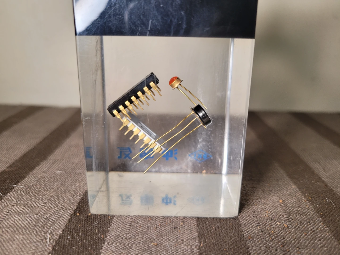 RARE Electronic Components Butane Table Lighter - photo 2
