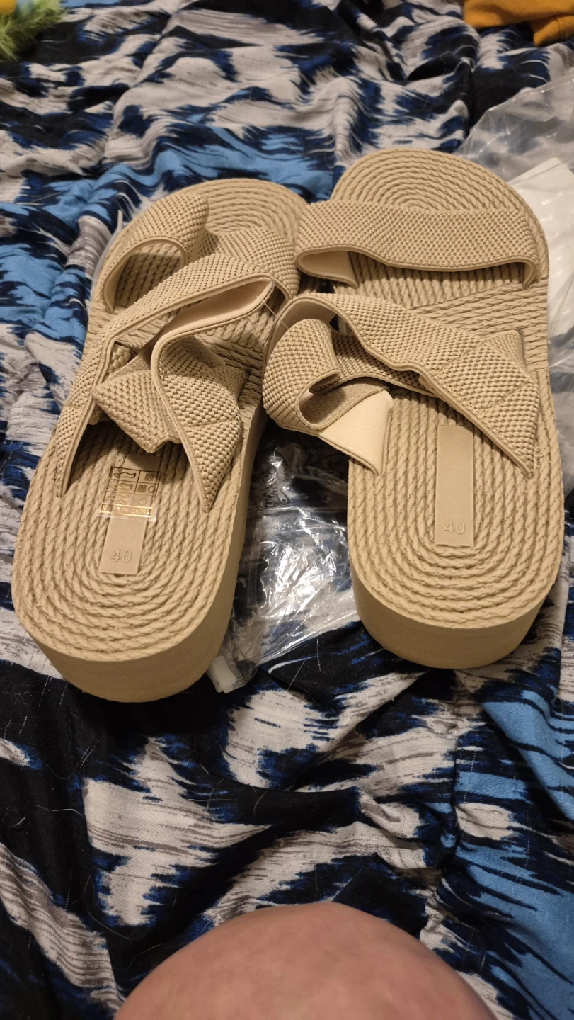Women's Tan Platform Sandals Size 40