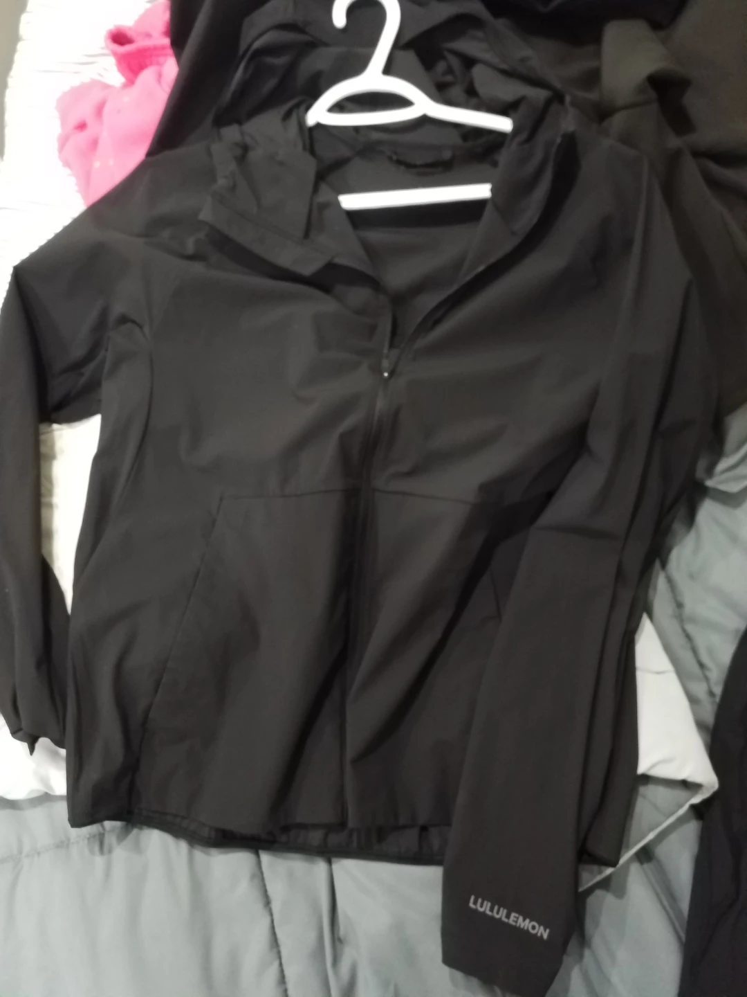 Lululemon Black Hooded Jacket - photo 4