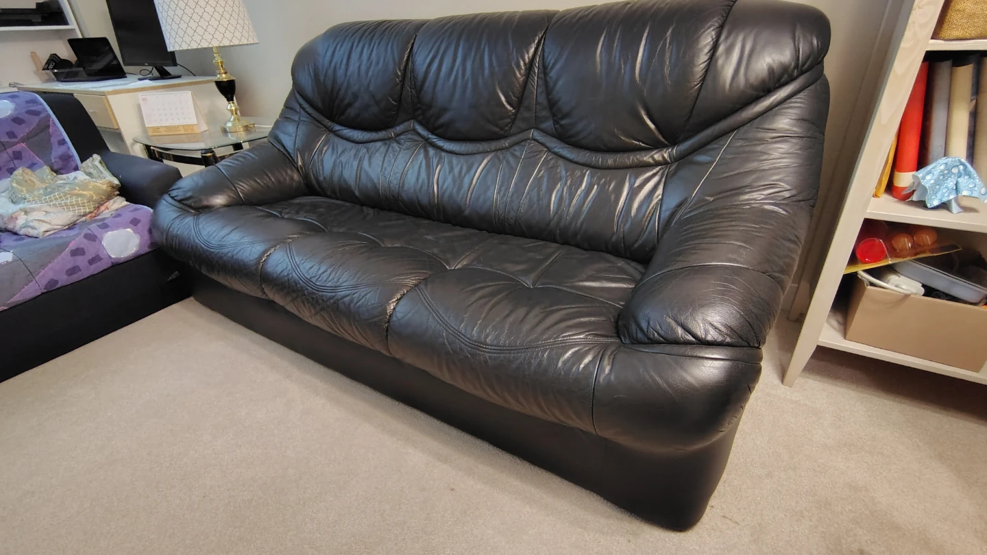MACINI Black Leather Sofa - photo 3