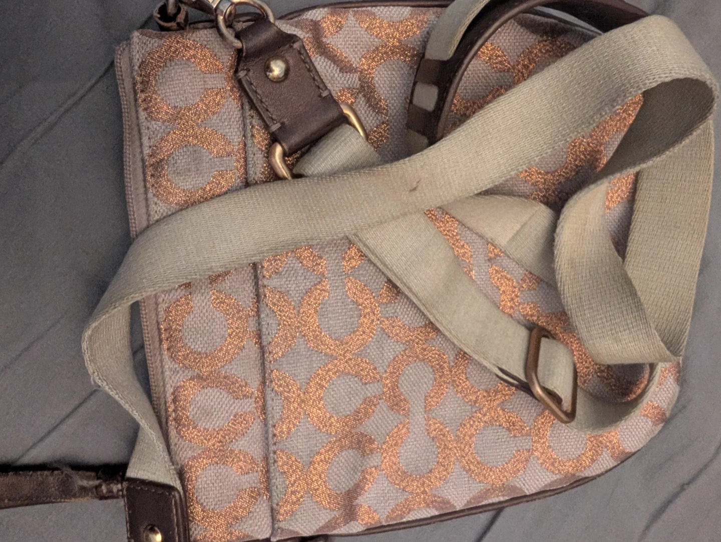 Coach Signature Pattern ⚽ Crossbody Bag - photo 4