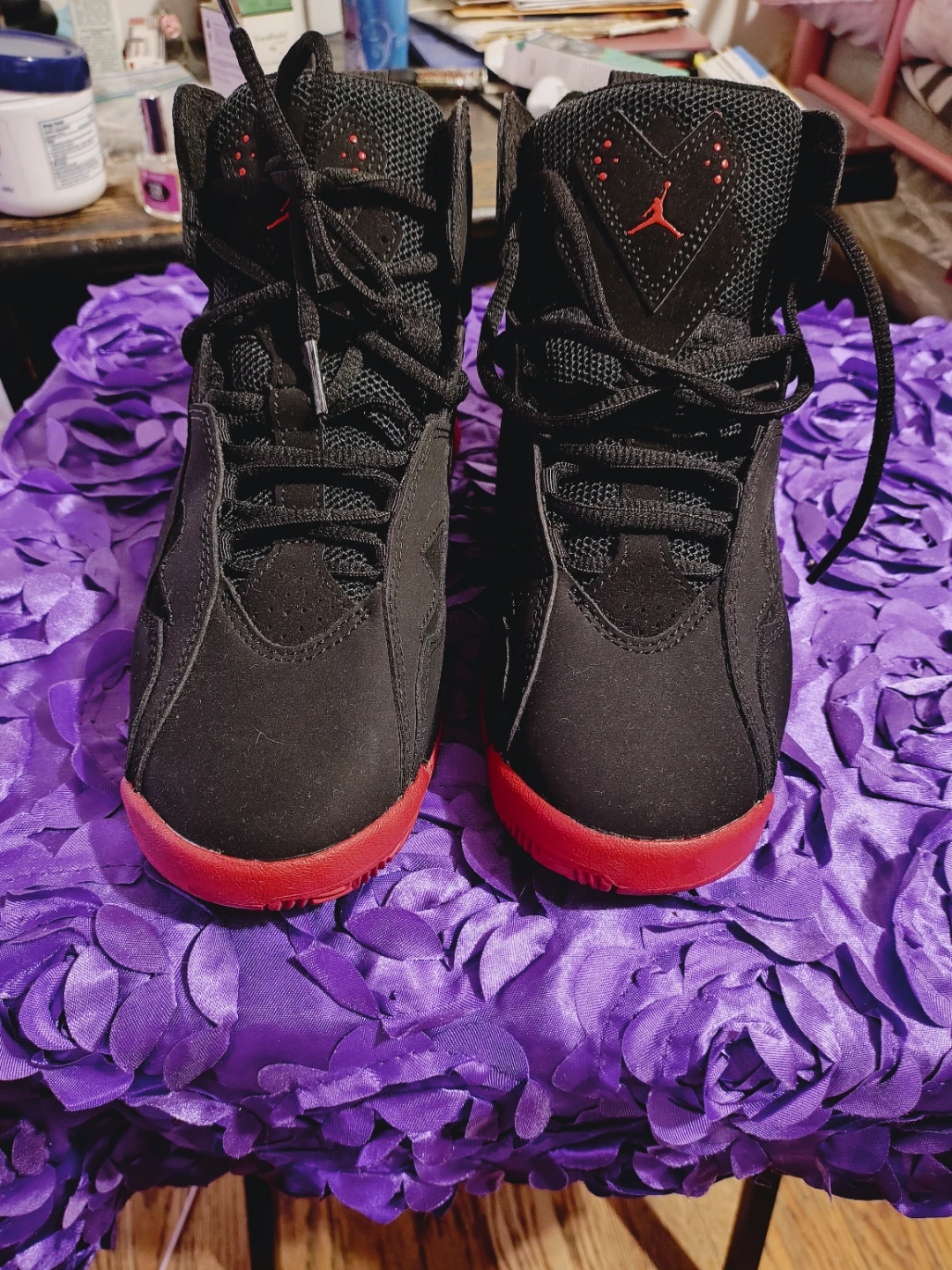 Jordan True Flight Black Red Basketball Shoes size 5.5Y