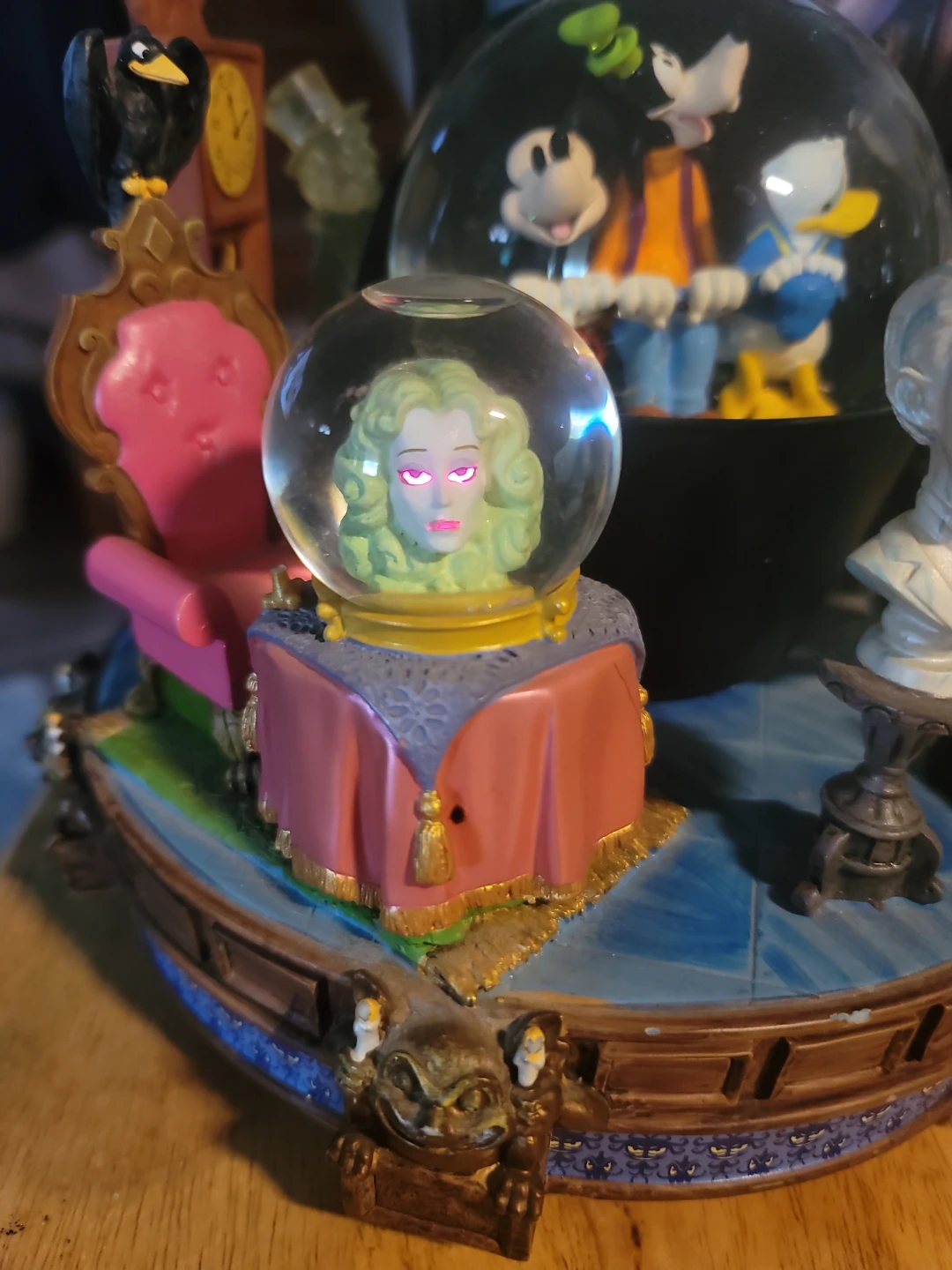 Disney Exclusive Haunted Mansion Animated Musical Snow Globe - photo 2