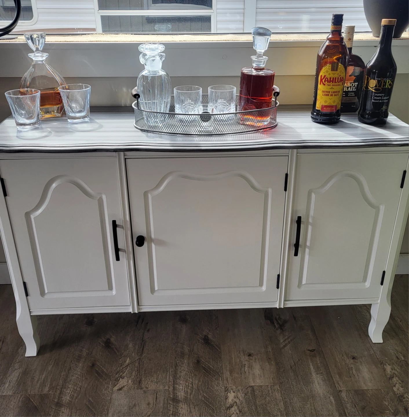 White Buffet/Sideboard with Grey Top - photo 5